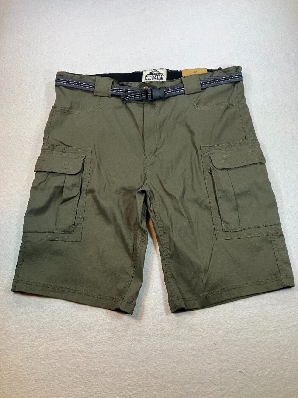 NWT Old Mill Belted Cargo Shorts Green Mens 42